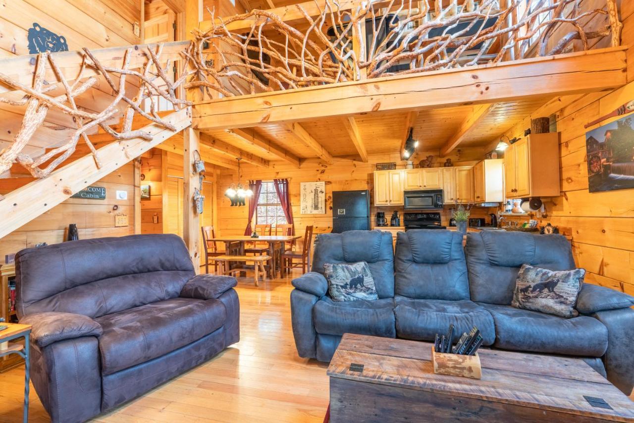 Moonshine Ridge Cabin With Hot Tub And Fire Pit بيدجن فورج المظهر الخارجي الصورة