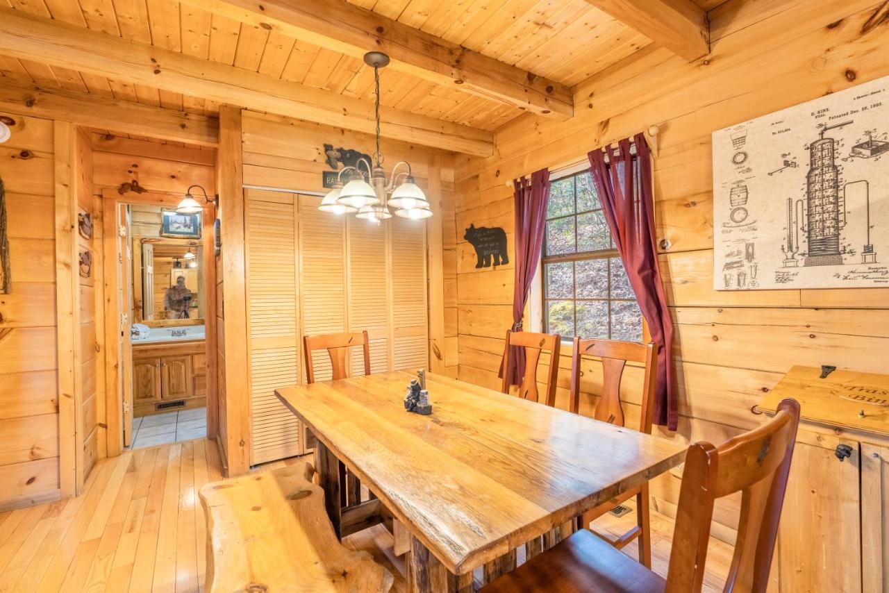 Moonshine Ridge Cabin With Hot Tub And Fire Pit بيدجن فورج المظهر الخارجي الصورة