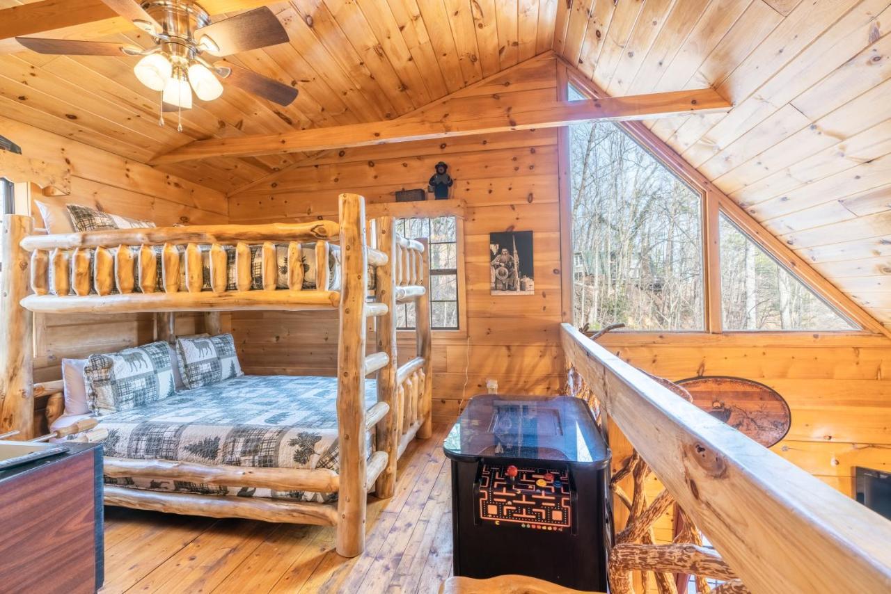 Moonshine Ridge Cabin With Hot Tub And Fire Pit بيدجن فورج المظهر الخارجي الصورة