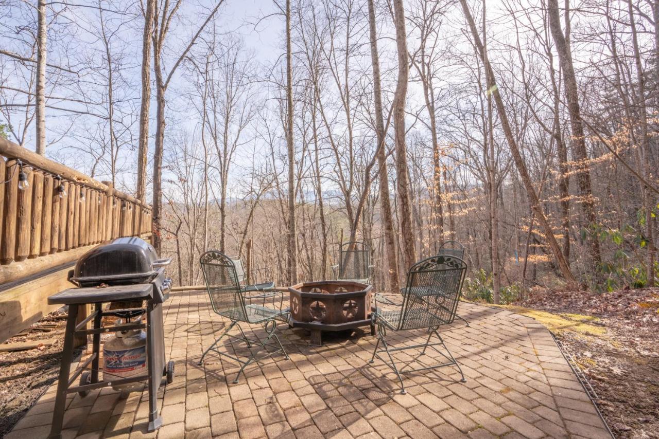 Moonshine Ridge Cabin With Hot Tub And Fire Pit بيدجن فورج المظهر الخارجي الصورة