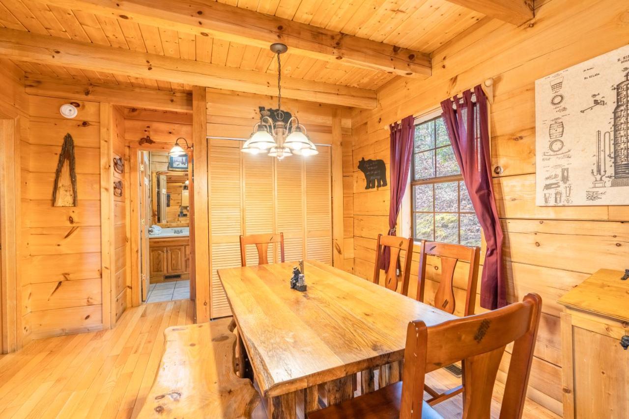Moonshine Ridge Cabin With Hot Tub And Fire Pit بيدجن فورج المظهر الخارجي الصورة
