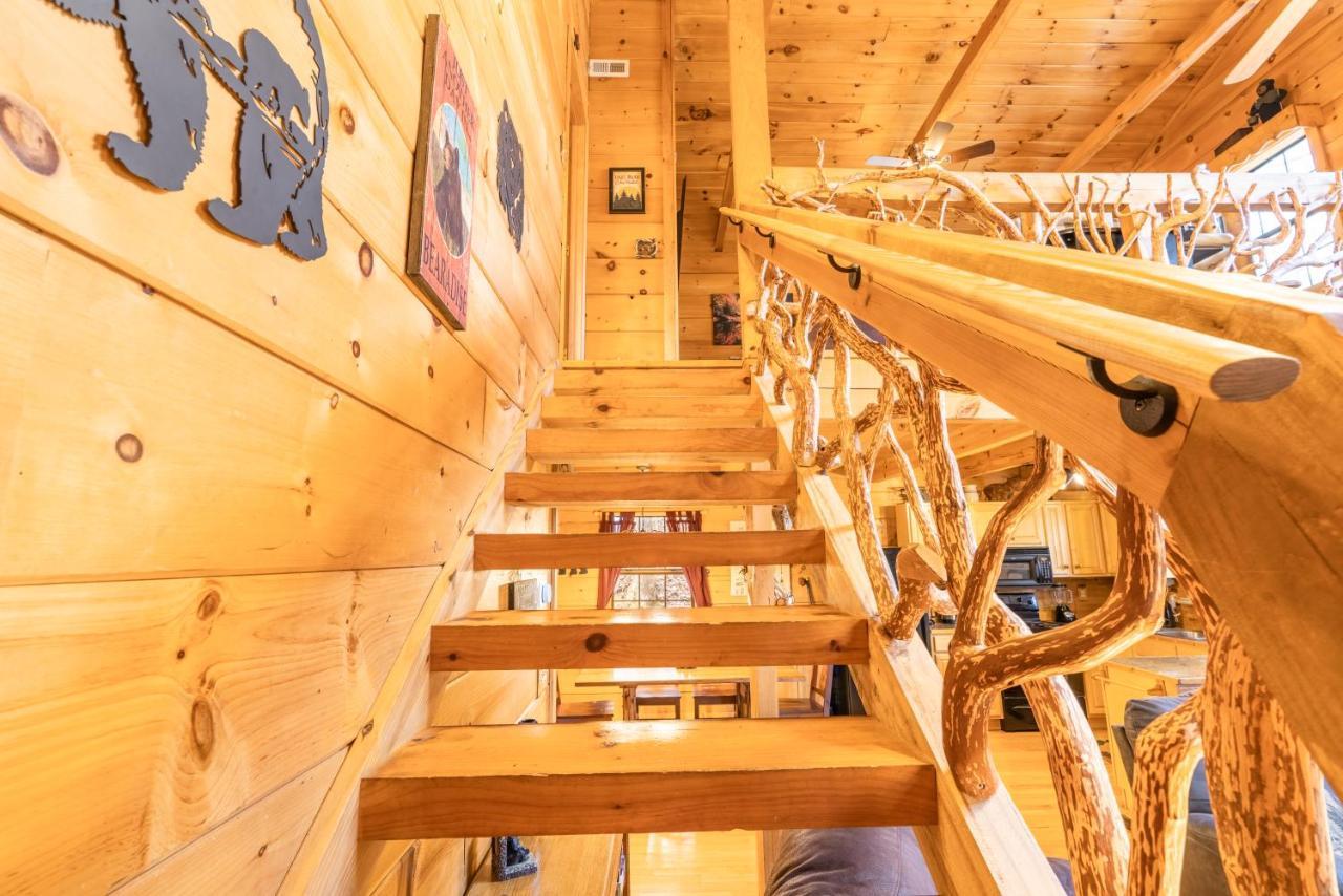 Moonshine Ridge Cabin With Hot Tub And Fire Pit بيدجن فورج المظهر الخارجي الصورة
